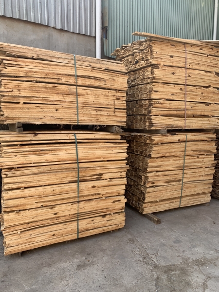 Pallet gỗ